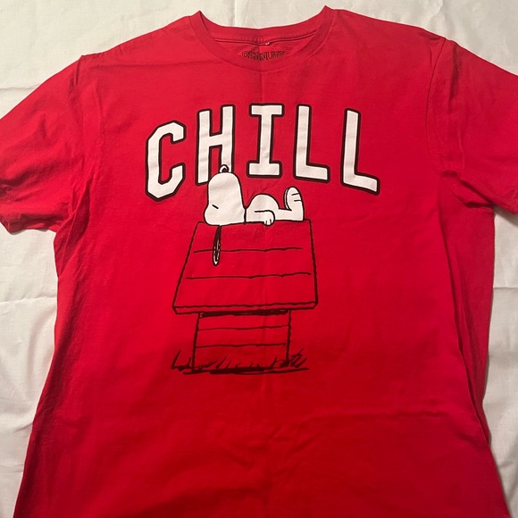 Red Snoopy T-shirt, short sleeve size large - Picture 1 of 3